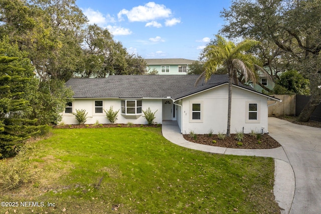 view of front of house with a front lawn