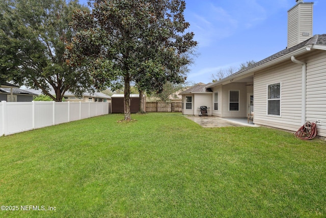 view of yard with a patio