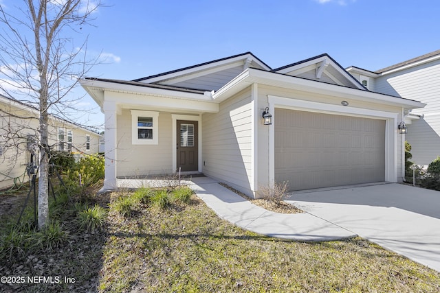 view of front facade featuring a garage