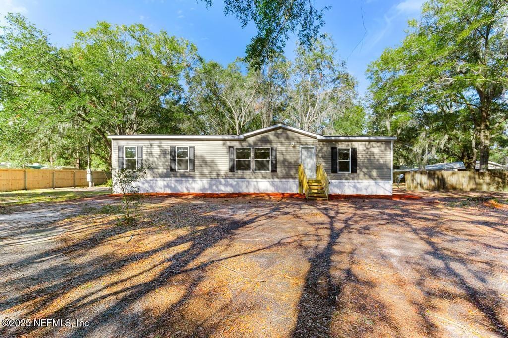 view of manufactured / mobile home