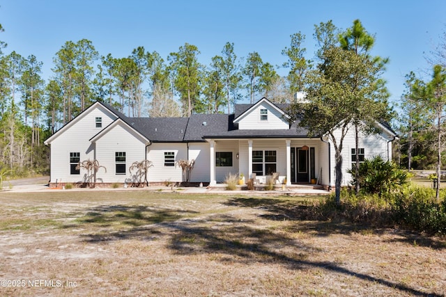 view of front of house with a front yard