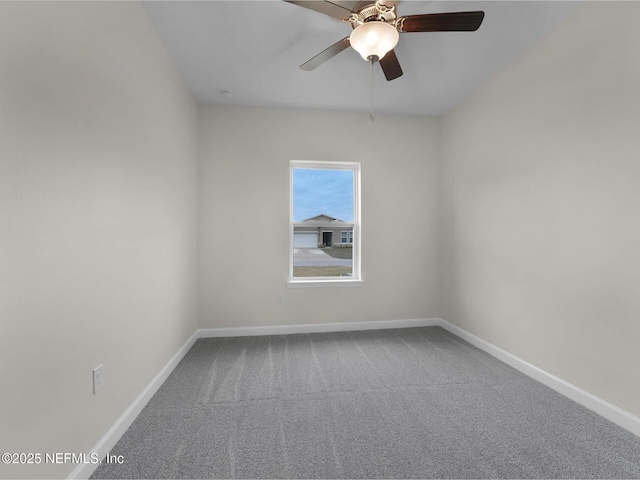 unfurnished room featuring carpet floors and ceiling fan