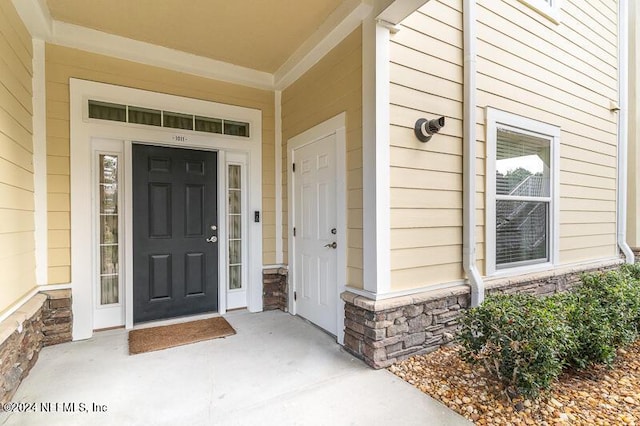 view of property entrance