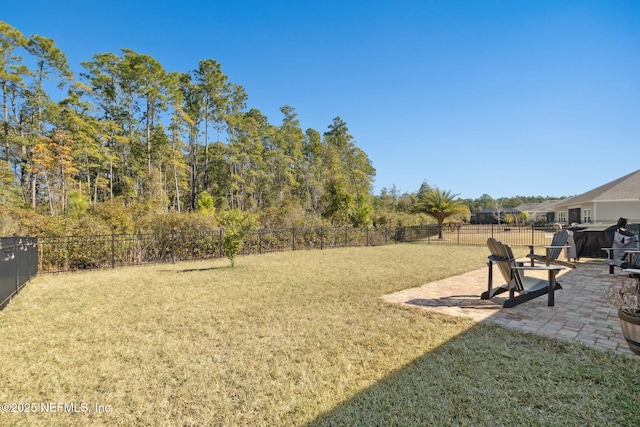 view of yard with a patio