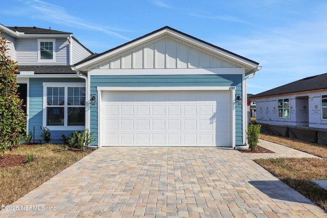 view of front of house with a garage