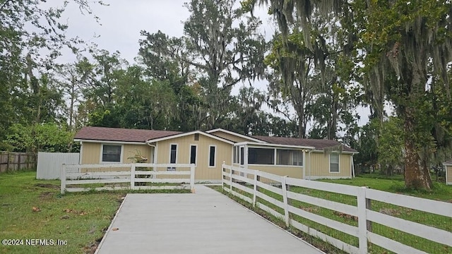 view of manufactured / mobile home