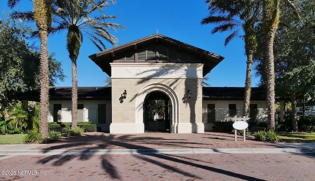 view of front facade