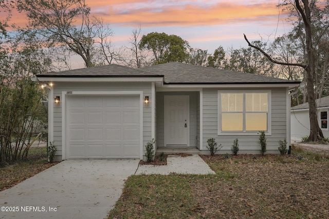 view of front facade featuring a garage