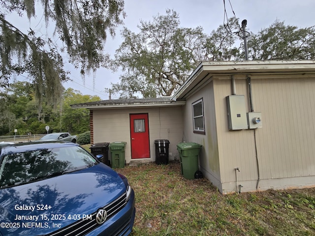 view of property exterior