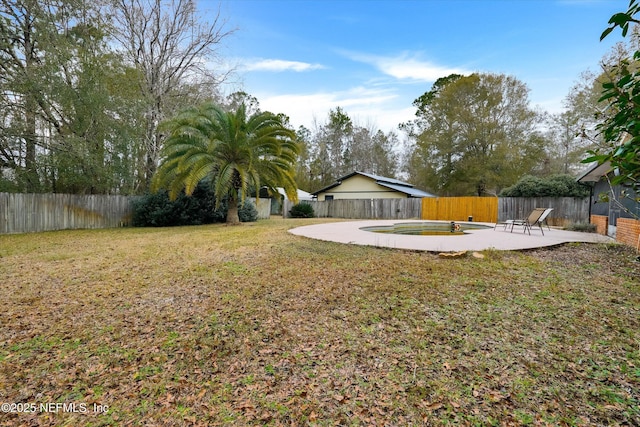 view of yard with a patio area