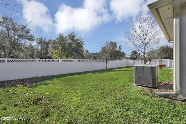 view of yard featuring cooling unit