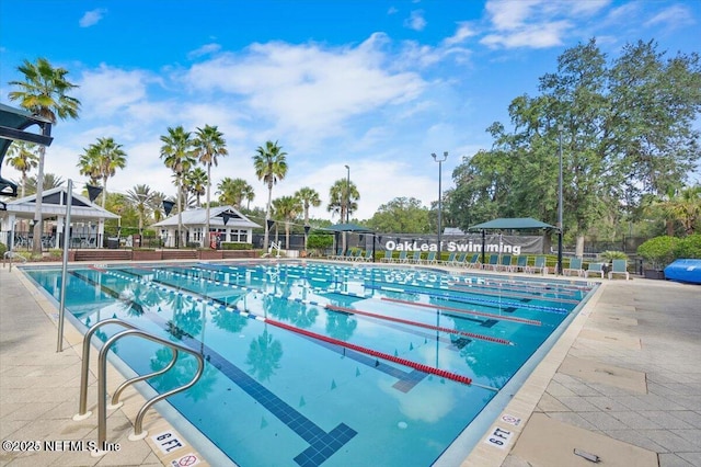 view of swimming pool