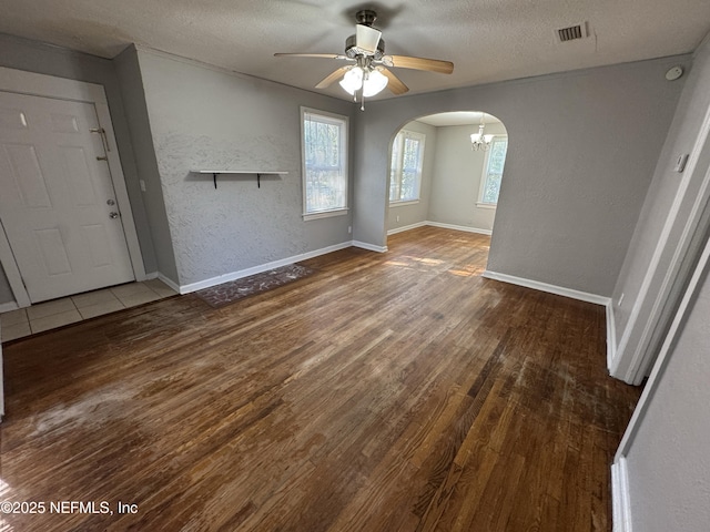 Listing photo 3 for 259 W 66th St, Jacksonville FL 32208