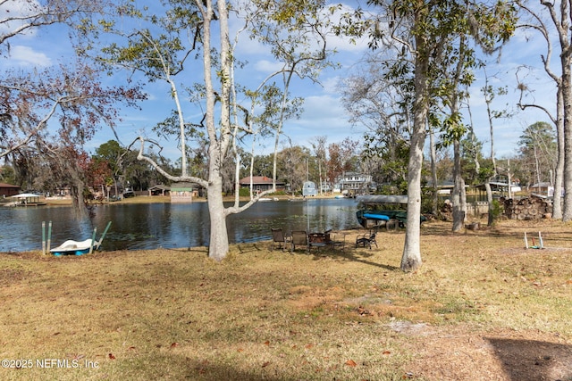 view of yard with a water view