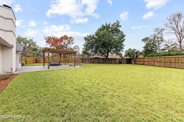 view of yard featuring a patio and a pergola