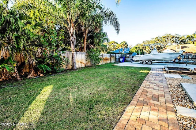 view of yard featuring a patio