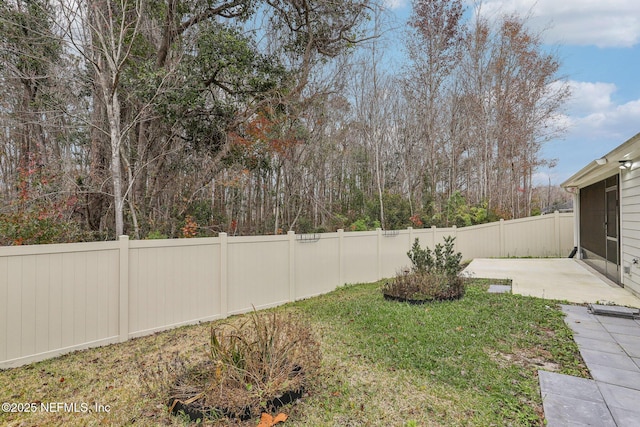 view of yard with a patio