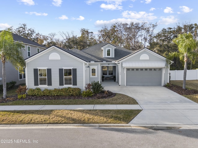 view of front property featuring a garage