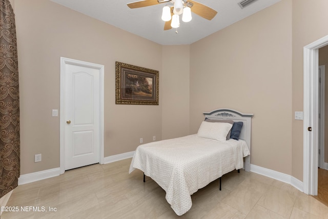 bedroom with ceiling fan