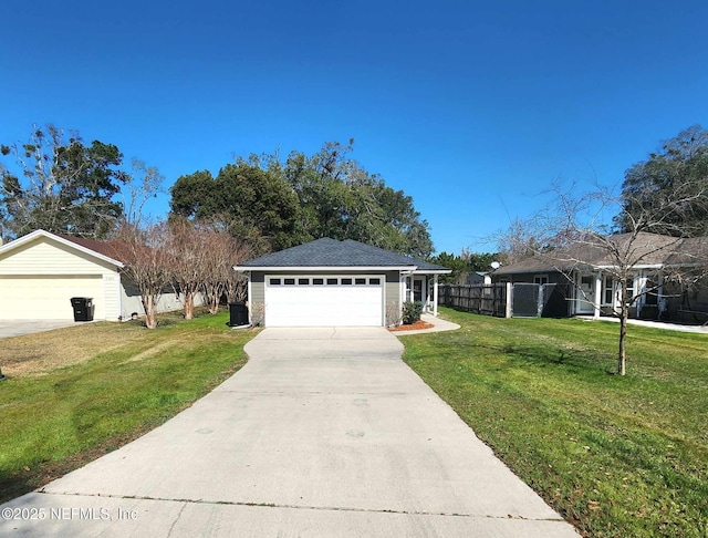 single story home featuring a front yard