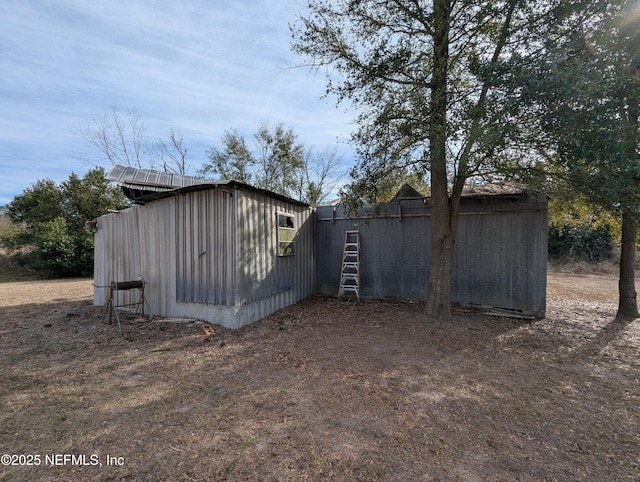 view of outdoor structure