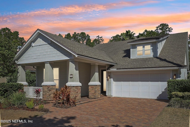 craftsman-style house with a porch