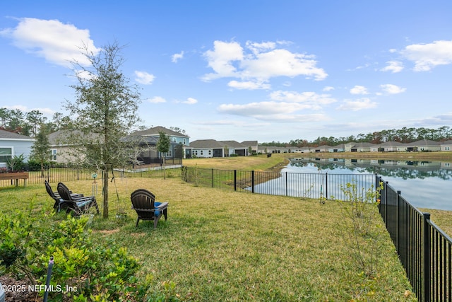 view of yard featuring a water view