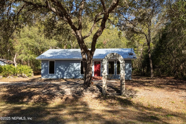 view of front of property