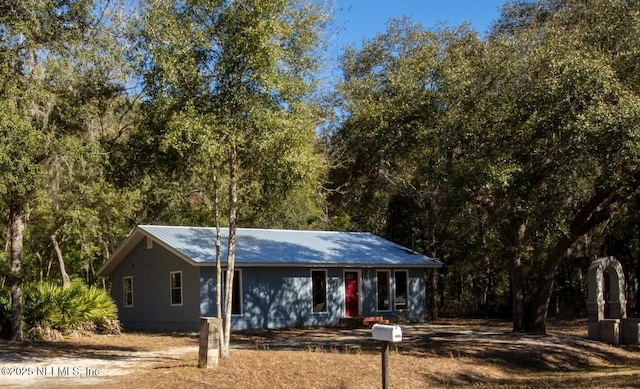 view of front of house