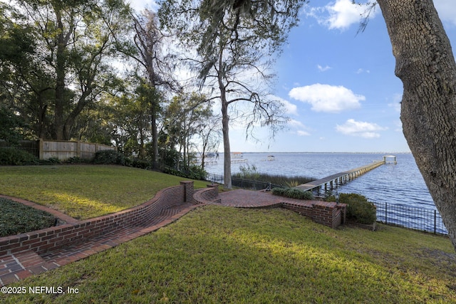 view of yard featuring a water view