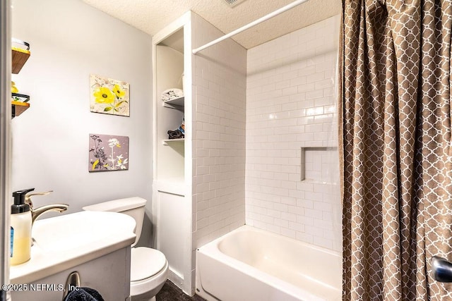 bathroom featuring a textured ceiling, toilet, and shower / tub combo with curtain