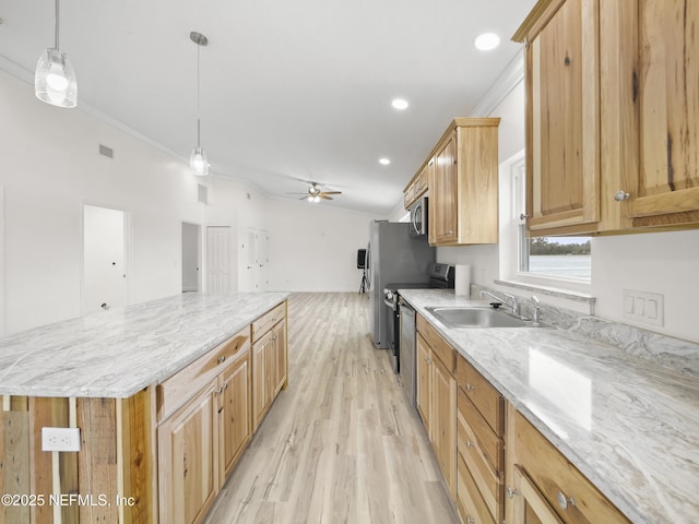 kitchen with sink, crown molding, hanging light fixtures, stainless steel appliances, and a center island