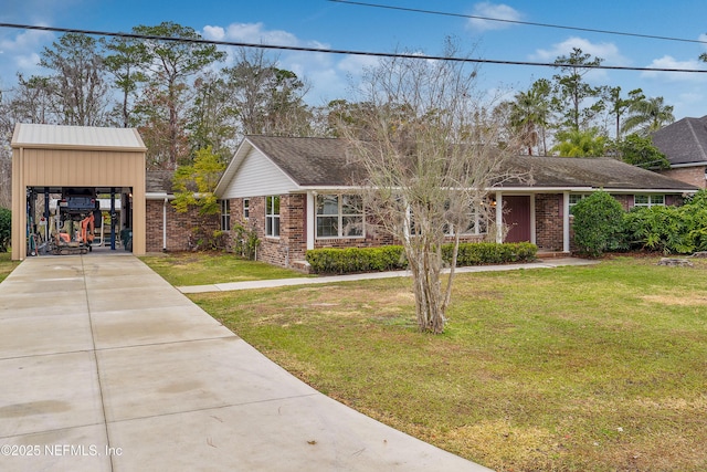 view of front of house with a front yard