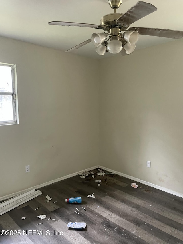 unfurnished room featuring wood-type flooring and ceiling fan