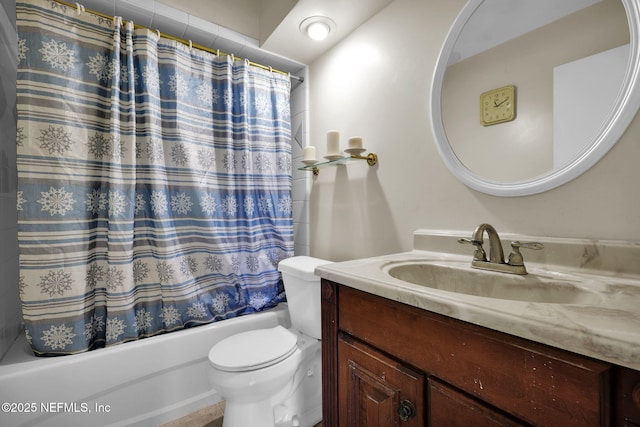 full bathroom featuring vanity, toilet, and shower / bath combo