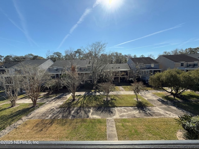 view of front of house with a front yard