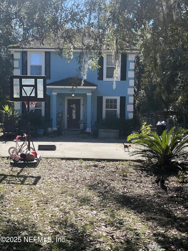 view of front of home