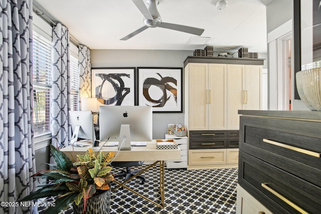 office area featuring ceiling fan