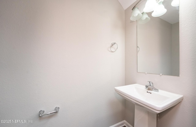 bathroom featuring sink