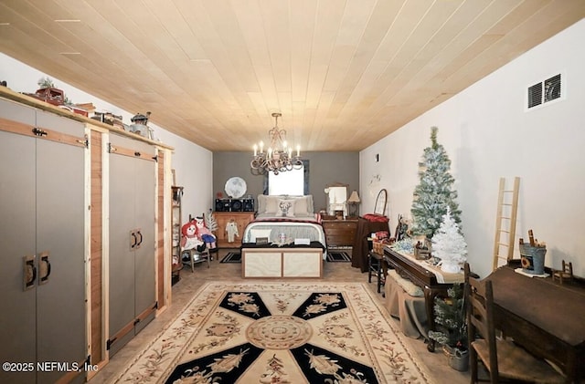 misc room with an inviting chandelier and wooden ceiling