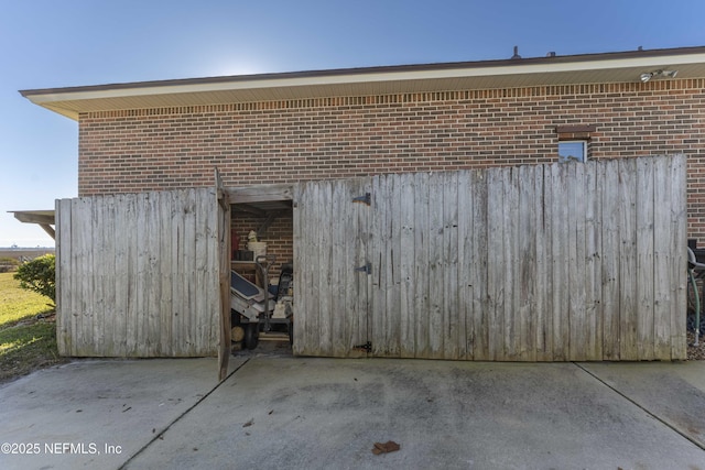 view of outbuilding