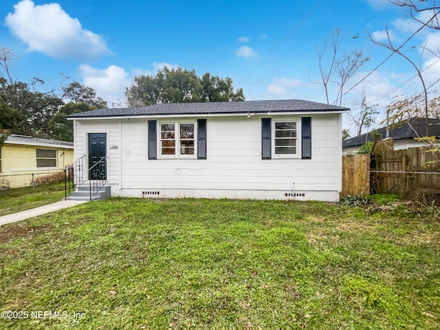 view of front of property with a front yard