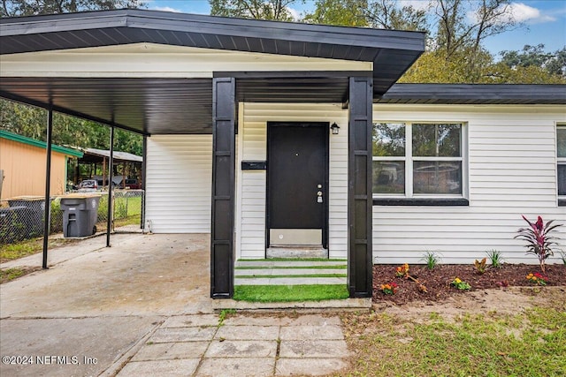 view of property entrance