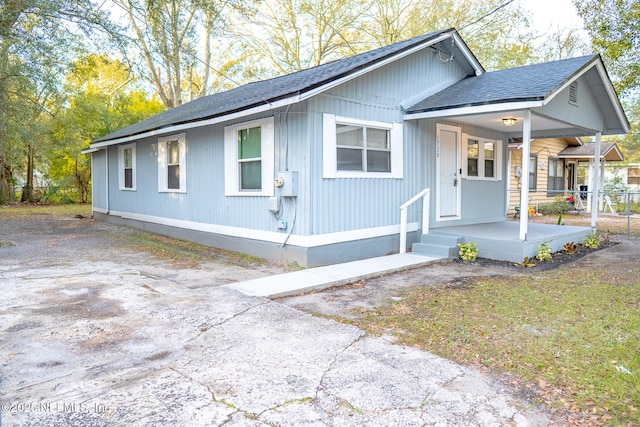 view of front of home with covered porch