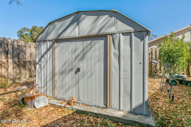 view of outbuilding