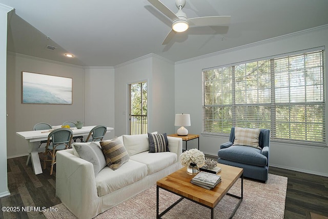 140 Veracruz Dr Unit 627, Ponte Vedra Beach, FL 32082 - living room featuring crown molding, baseboards, and wood finished floors