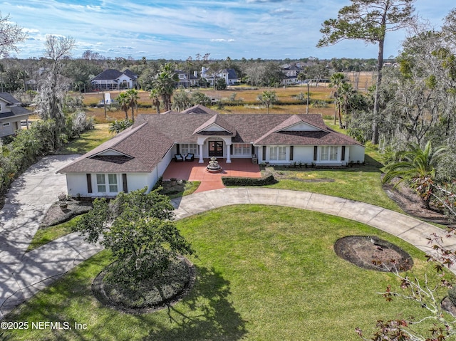 view of front of house with a front yard