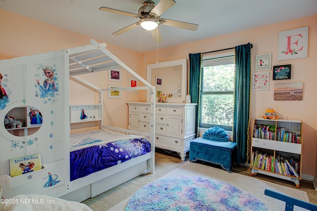 bedroom with a ceiling fan