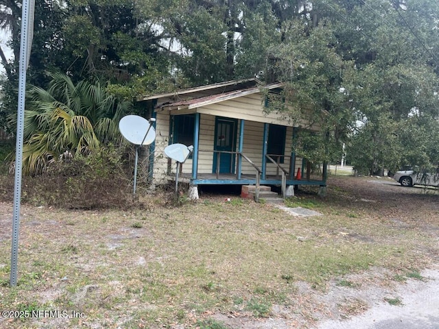 view of front of house featuring a porch