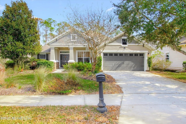 view of front facade with a garage